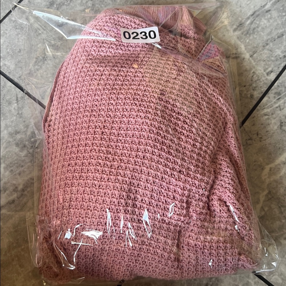 American Eagle Pink Waffle Knit Button Neck Pullover Sweater Size S - Picture 7 of 7